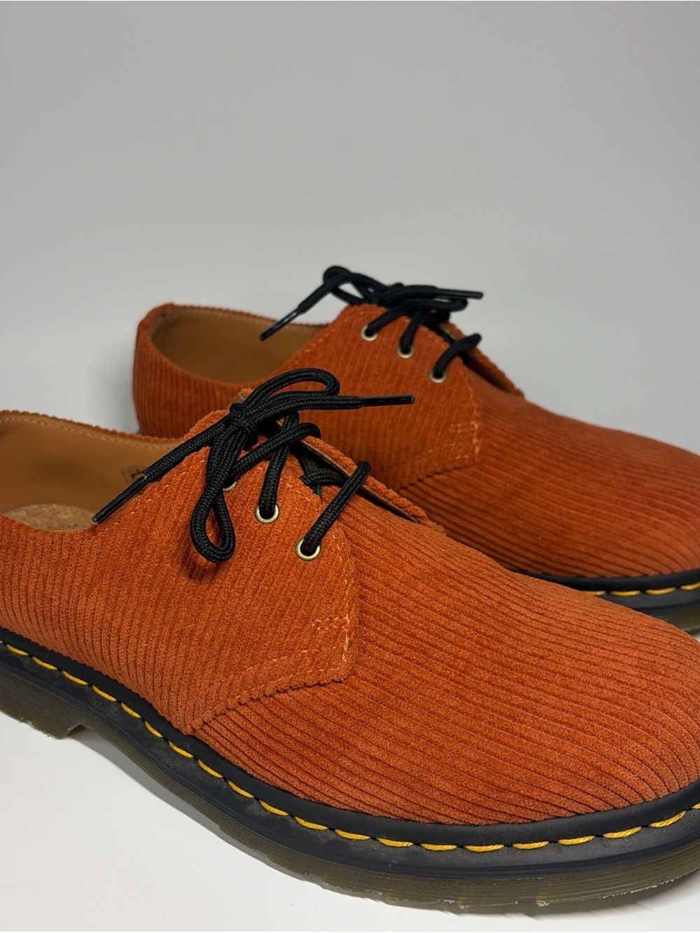 Dr. Martens 1461 Orange Corduroy Shoes Men’s 9 US 42 EU Orange Low Top Oxford